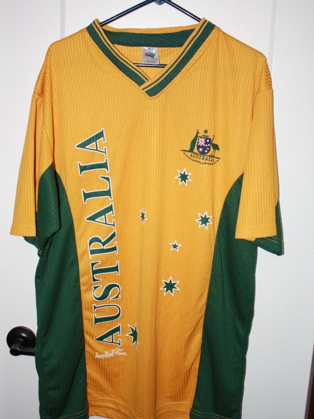 Joey Roo, Soccer shirt, Australia, yellow and green, size 2XL
